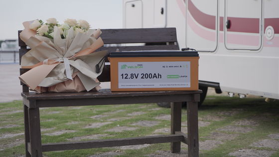 12.8V 100ah 200ah Lifepo4 เรือแบตเตอรี่ผู้ออกค่ายเก็บพลังงานแสงอาทิตย์ 12 โวลต์ Marine Rv แบตเตอรี่